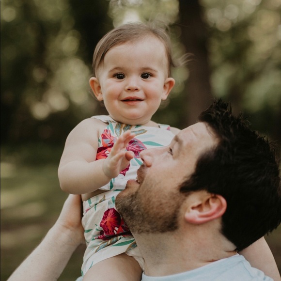 Meet your Posher, Stephanie - Picture 3 of 4